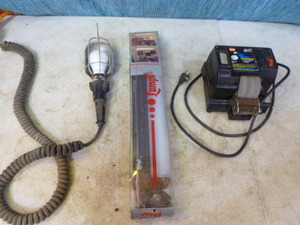 lot 133 image: Garage Items