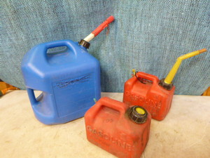 lot 141 image: 3 Gas Cans