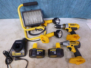 lot 143 image: DeWalt Power Tools