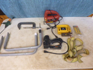 lot 147 image: Garage Items