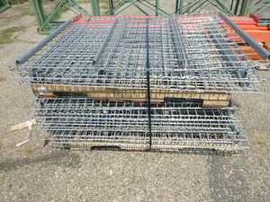 lot 4 image: Pallet Racking Wire Racks