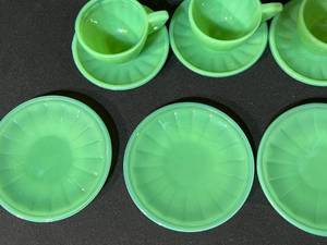 Akro Agate Childs Tea Set
