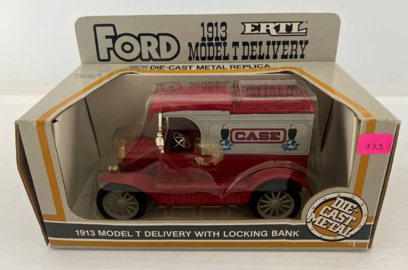 lot 8 image: Two Ertl Collectibles Die-Cast Metal Banks 1 1988 ( Case ) 1913 Model T Delivery 1 1989 ( Case ) 1905 Ford Delivery Car