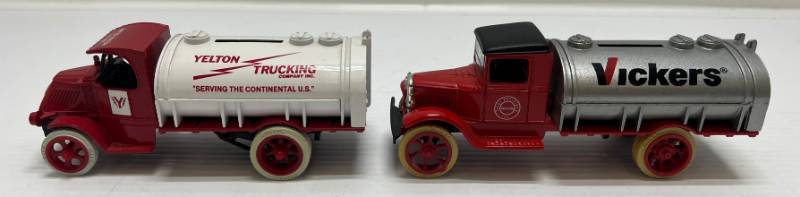 lot 29 image: Two Ertl Collectibles Die-Cast Metal Banks 1 1992 ( Vickers ) 1st In Series 1931 Hawkeye Tanker Truck 1 ( Yelton Trucking ) ( Limited Edition ) 1 of 500 1926 Bulldog