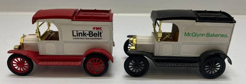 lot 60 image: Two Ertl Collectibles Die-Cast Metal Banks ( No Boxes ) 1 ( FMC Link-Belt ) 1913 Model T Van 1 ( McGlynn Bakeries ) 1913 Model T Van