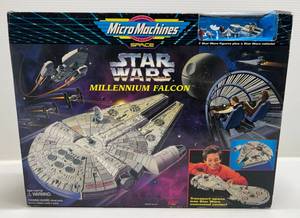 lot 125 image: 1995 Star Wars Micro Machines Millennium Falcon NIB