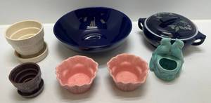 lot 152 image: Misc. Vintage Pottery Items Including Halls & More