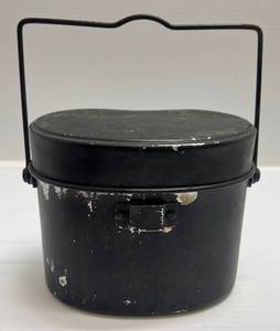 lot 219 image: WW2 Japanese Army Rice BowlMess Kit