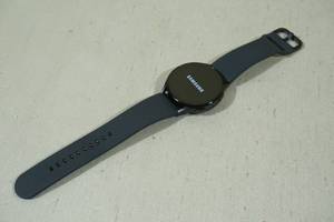 Samsung Galaxy Watch 5 44mm with GPS