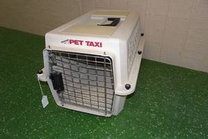 Petmate Pet Taxi Airline Approved Carrier