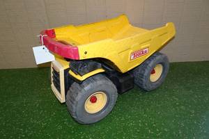 Mighty Steel Tonka X-Large Dump Truck