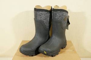 Muck Boot Company Womens Chore Boots -Size 5Black & Gray