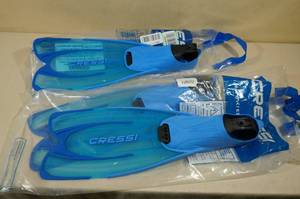 2 Sets Cressi Agua Adult Fins -Sizes 5.5-6.5 & 78