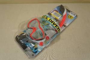 US Divers Pro Series Snorkel and Mask Set