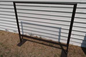 lot 17 image: PLEXIGLASS SHIELD TABLE TOP KIT