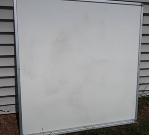 lot 31 image: WHITE BOARD