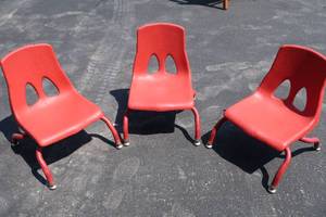 lot 59 image: 3 TODDLER CHAIRS