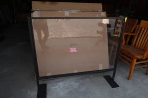 lot 64 image: PLEXIGLASS SHIELD TABLE TOP KIT