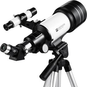 lot 496 image: Dartwood Astronomical Telescope - 360° Rotational Telescope - Multiple Eyepieces Included for Different Zoom (BlackWhite)
