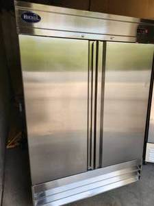 Hiendl Commercial Reach-In Refrigerator ECOCFD2RR-E-HC 2-door