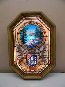 RARE - VINTAGE 1982 HEILEMANS Old Style Beer MOTION-STAINED GLASS LIGHTED BAR SIGN - VERY NICE - RARE FANTASTIC PIECE - WORKS - APPROX 16 By 23 - SEE PICTURES