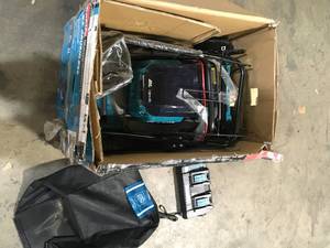 lot 19 image: Makita 21 in. 18-Volt X2 (36-Volt) LXT Lithium-Ion Cordless Walk Behind Self Propelled Lawn Mower Customer Returns See Pictures
