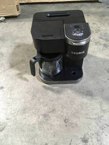 lot 24 image: Keurig K-Duo Single Serve K-Cup Pod & Carafe Coffee Maker, Black Customer Returns See Pictures