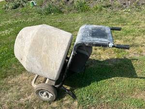 lot 1 image: Multiquip Cement Mixer