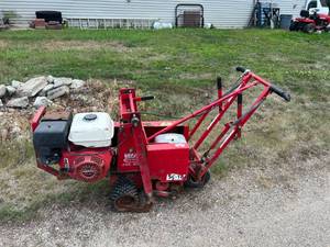 lot 21 image: Sod Cutter with Honda Engine