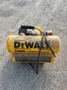lot 39 image: DeWalt Air Compressor