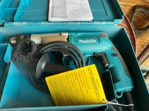 lot 43 image: Makita HP2050 Hammer Drill