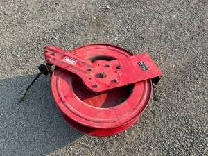lot 55 image: Lincoln Hose Reel