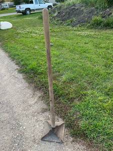 lot 63 image: 10 x 10 Tamper