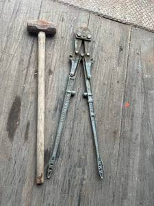 lot 76 image: Bolt Cutter & Sledge Hammer