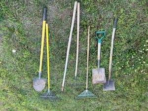 lot 119 image: Yard Tools - Rakes & Shovels