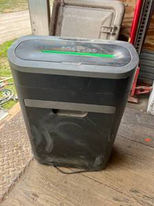 lot 120 image: Royal 1660MX Paper Shredder