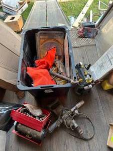 lot 134 image: Mixed Lot Tote - Saw Blades, Drill, Charger