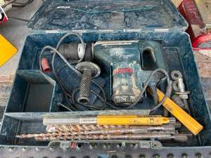lot 138 image: Bosch 1124 Hammer Drill