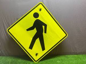lot 162 image: Decommissioned Road Sign
