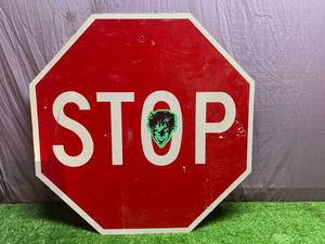 lot 163 image: Stop Sign
