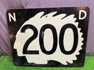 lot 170 image: Decommissioned Road Sign