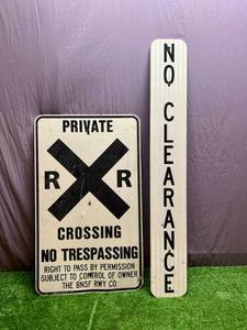 lot 171 image: Decommissioned Road Signs