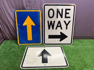 lot 174 image: Decommissioned Road Signs