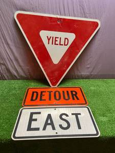 lot 184 image: Decommissioned Road Signs