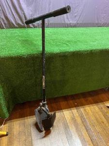 lot 191 image: Post Hole Digger