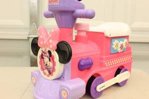 Minnie mouse train