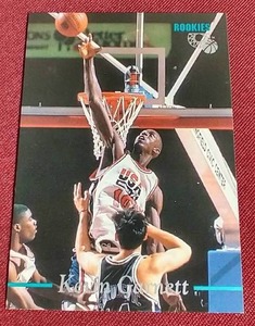 lot 33 image: 1995 Classic Kevin Garnett Rookie Card
