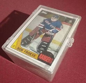 lot 143 image: Nearly 100 1987-88 Topps Hockey Cards