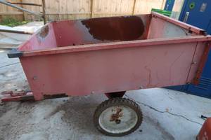 lot 26 image: METAL GARDEN TRAILER