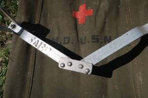 lot 29 image: VINTAGE US NAVY LITTER